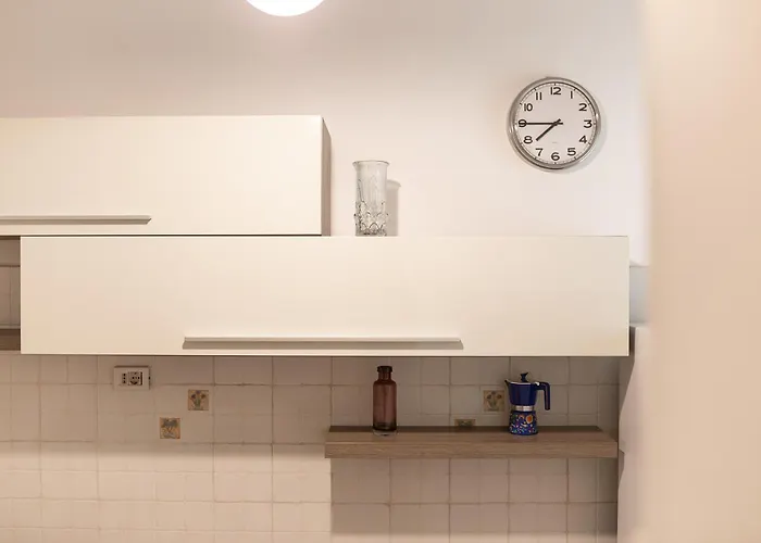 Mirabella Apartment *