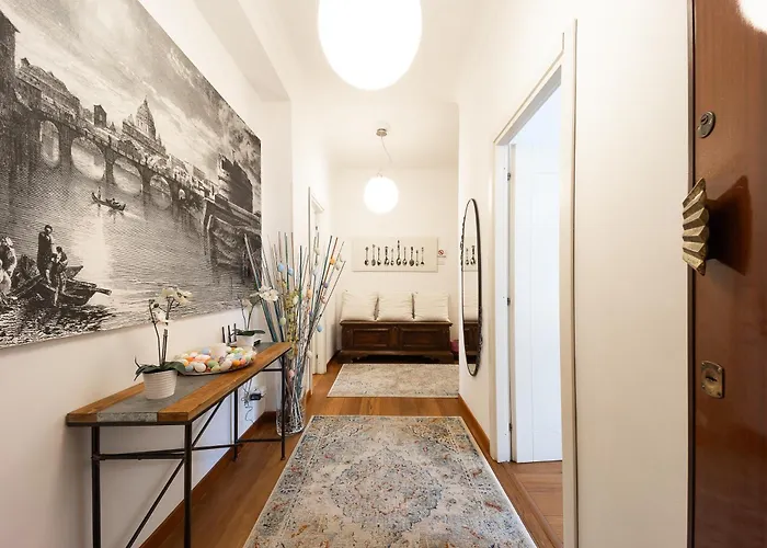 Mirabella Apartment *